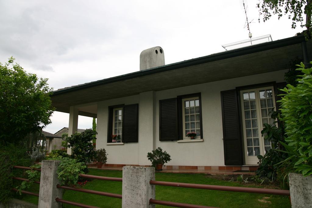 B&B La Mansardina Тори ди Куартезоло Стая снимка